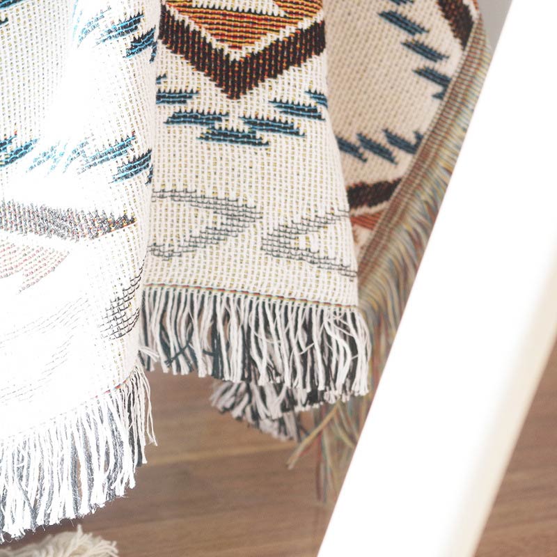Bohemian Strick-Loungedecke mit Quaste