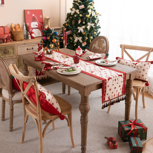 Luxuriöser Tischläufer für die Weihnachtsdekoration