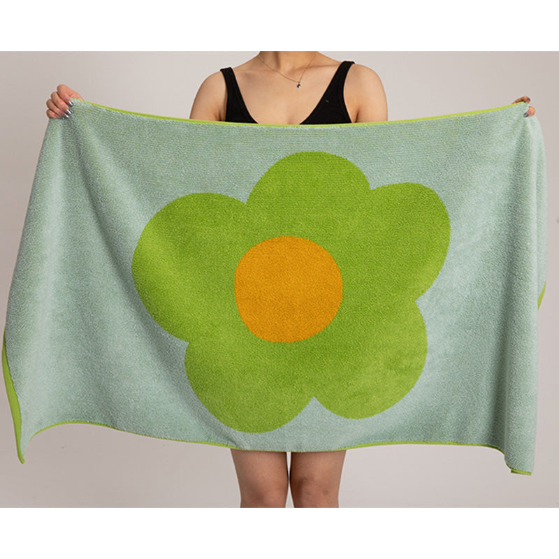 Atmungsaktives Baumwollhandtuch mit Blumenmuster und Farbblockdesign