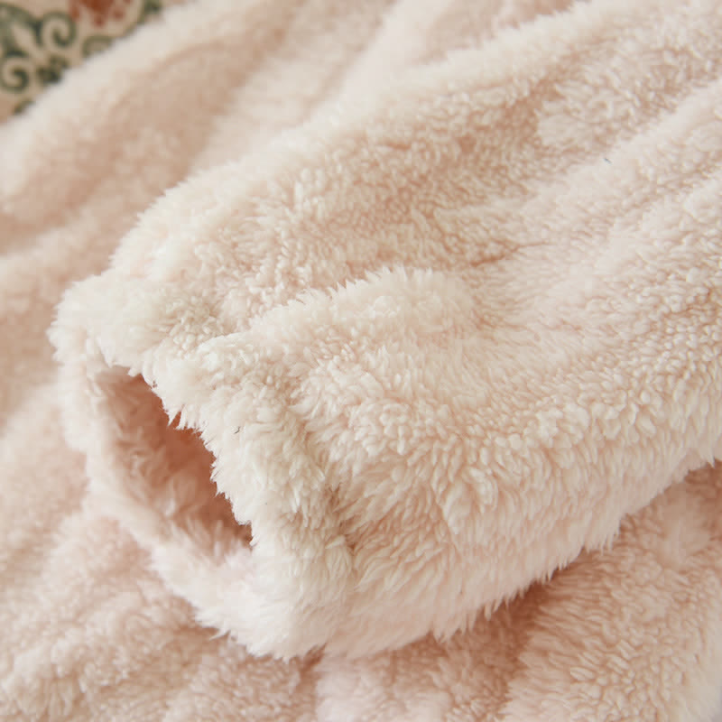 Pyjama-Set aus weichem Fleece mit Retro-Stickerei