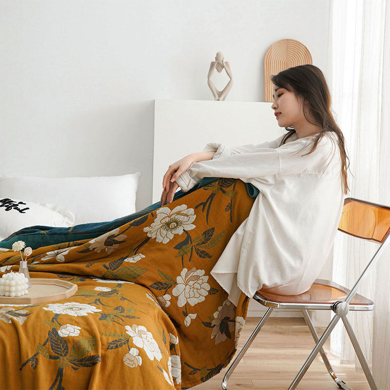 Ownkoti Boho-Steppdecke aus Baumwolle mit gelben Blumen