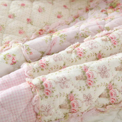 Weiche Steppdecke aus reiner Baumwolle im pastoralen Patchwork-Stil