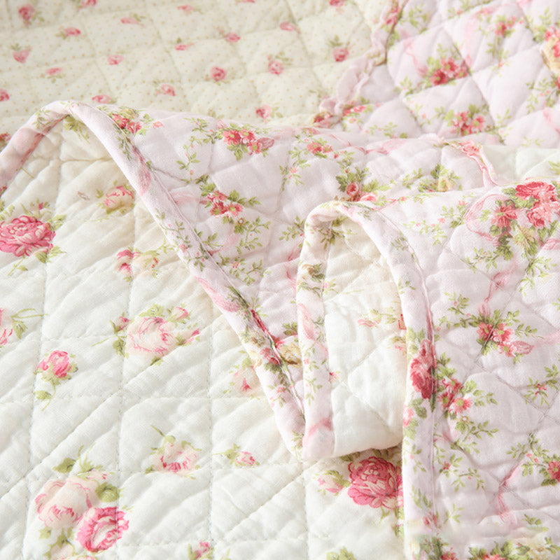 Weiche Steppdecke aus reiner Baumwolle im pastoralen Patchwork-Stil