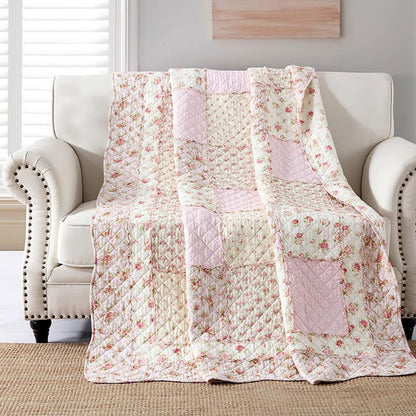 Weiche Steppdecke aus reiner Baumwolle im pastoralen Patchwork-Stil