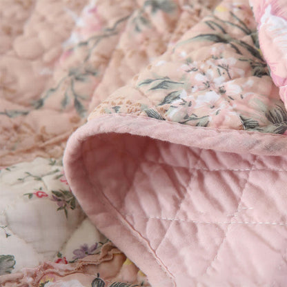 Weiche Steppdecke aus reiner Baumwolle im pastoralen Patchwork-Stil