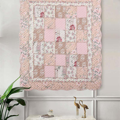 Weiche Steppdecke aus reiner Baumwolle im pastoralen Patchwork-Stil