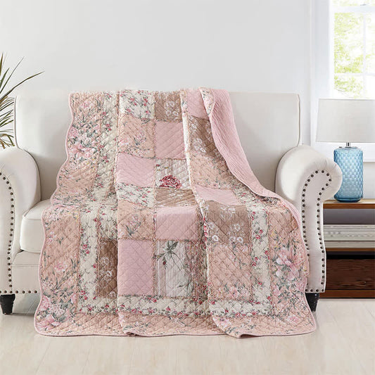 Weiche Steppdecke aus reiner Baumwolle im pastoralen Patchwork-Stil