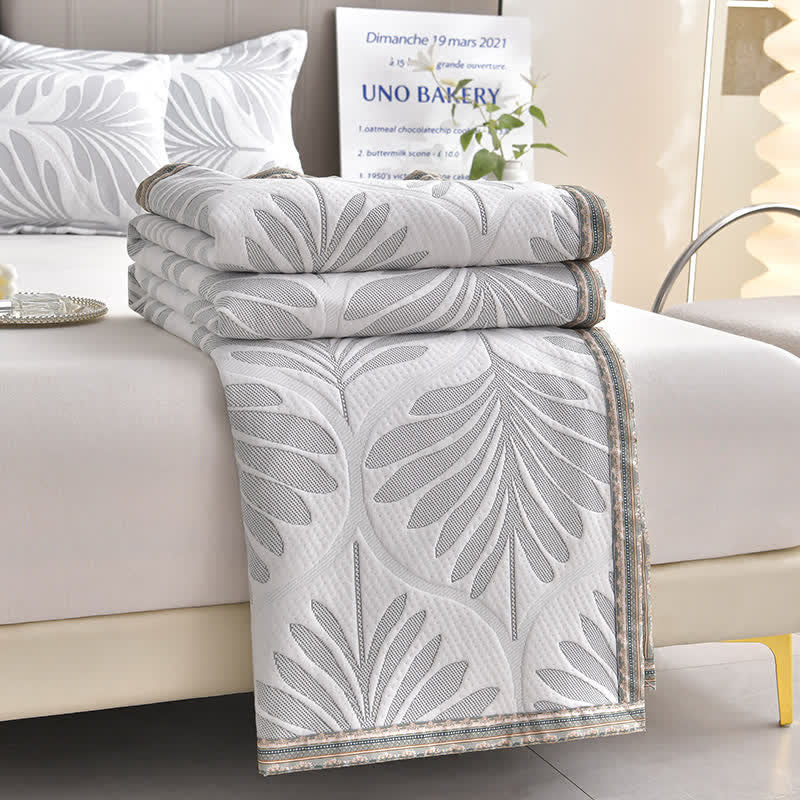 Atmungsaktive Handtuchdecke mit Jacquard-Blattmuster