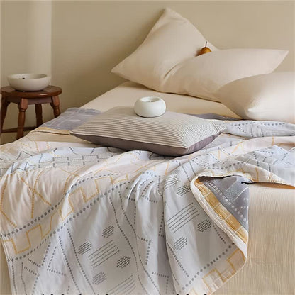 Leichte Steppdecke aus dreilagiger Gaze-Baumwolle