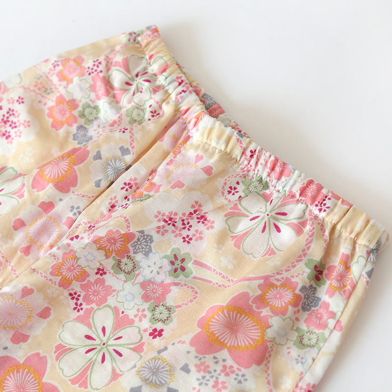 Loungewear-Set aus Baumwollgaze mit Kimono und Blumenmuster