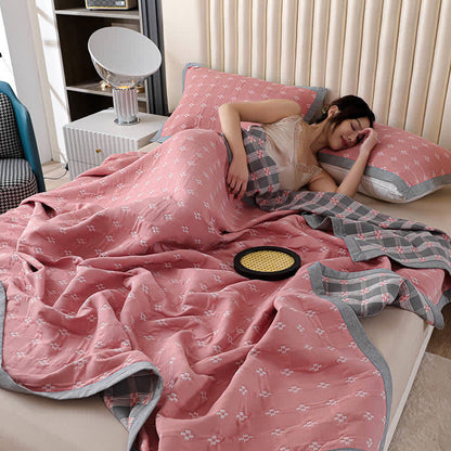 Atmungsaktive Steppdecke aus Gaze im modernen Stil