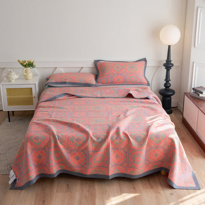 Luxuriöse Steppdecke aus Baumwollgaze mit Jacquard-Blumenmuster