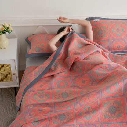 Luxuriöse Steppdecke aus Baumwollgaze mit Jacquard-Blumenmuster