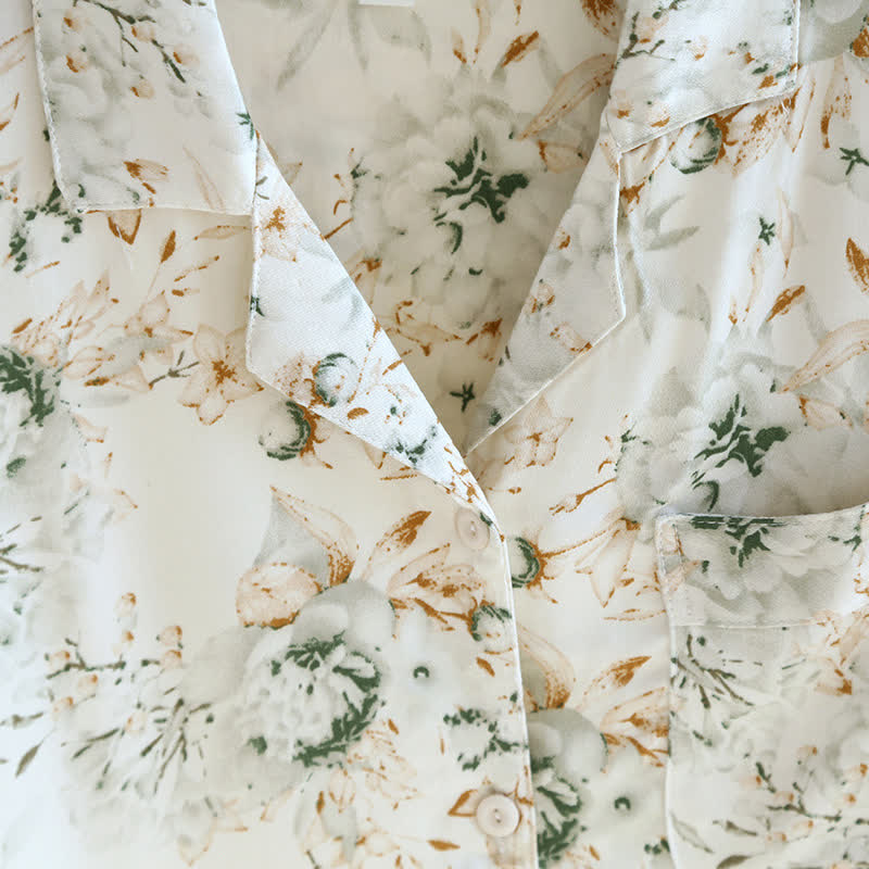 Nachtwäsche-Set im ländlichen Stil mit Satin-Revers
