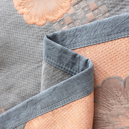 Dreilagige Baumwollsteppdecke mit Ginkgoblatt-Jacquardmuster