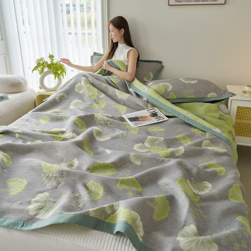 Frische Steppdecke aus reiner Baumwolle mit Ginkgoblättern