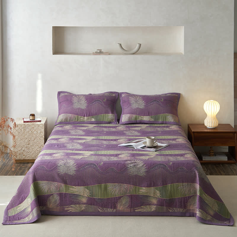 Bequeme Steppdecke mit doppellagiger Gaze und Retro-Blattmuster