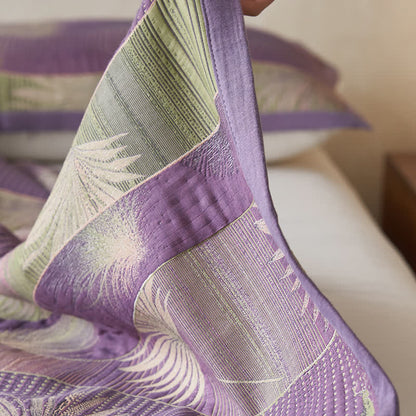 Bequeme Steppdecke mit doppellagiger Gaze und Retro-Blattmuster