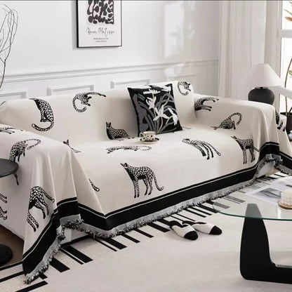 Couchschutz im luxuriösen Leopardenmuster