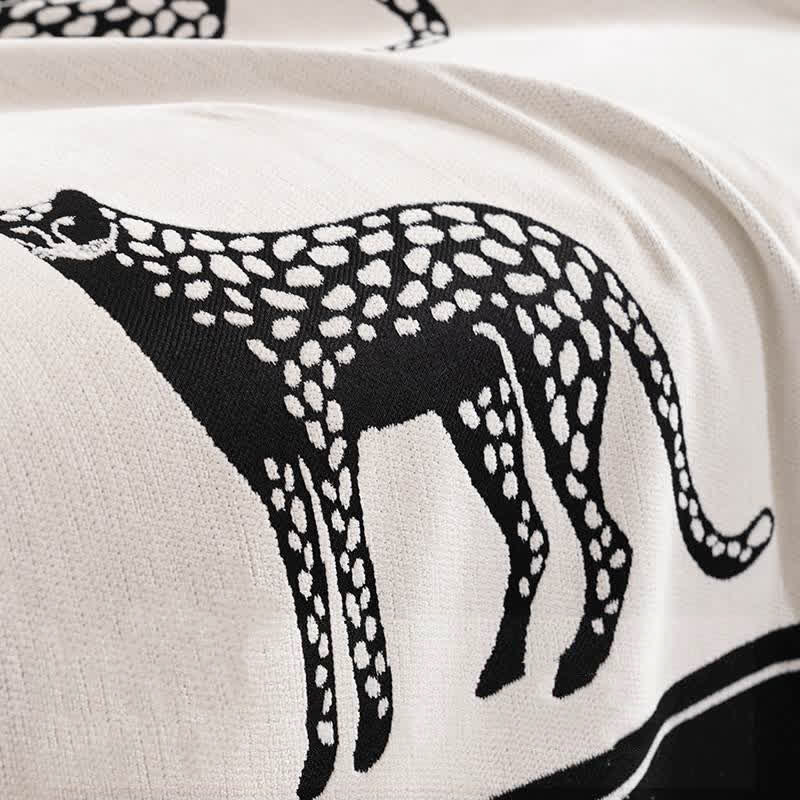Couchschutz im luxuriösen Leopardenmuster