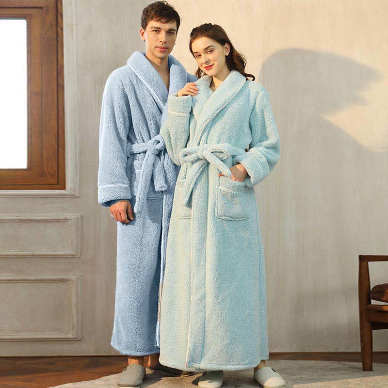 Ownkoti Bequemer Fleece-Pyjama, langer Bademantel - image 1
