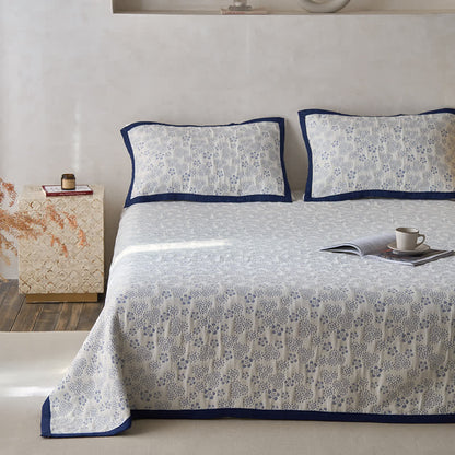 Doppellagige, neutrale, bequeme Steppdecke aus Gaze