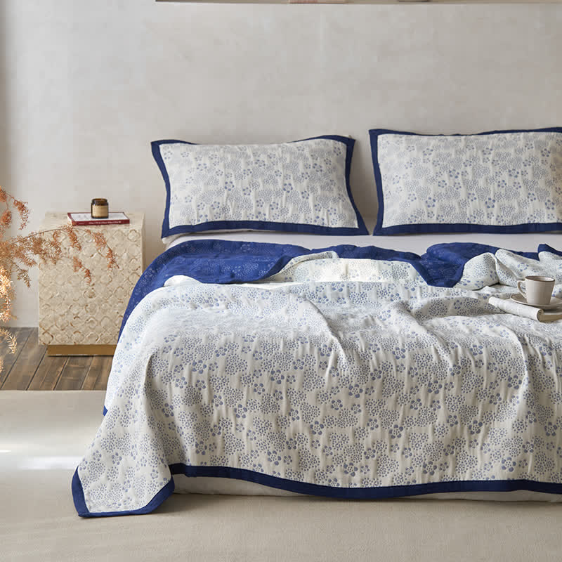 Doppellagige, neutrale, bequeme Steppdecke aus Gaze