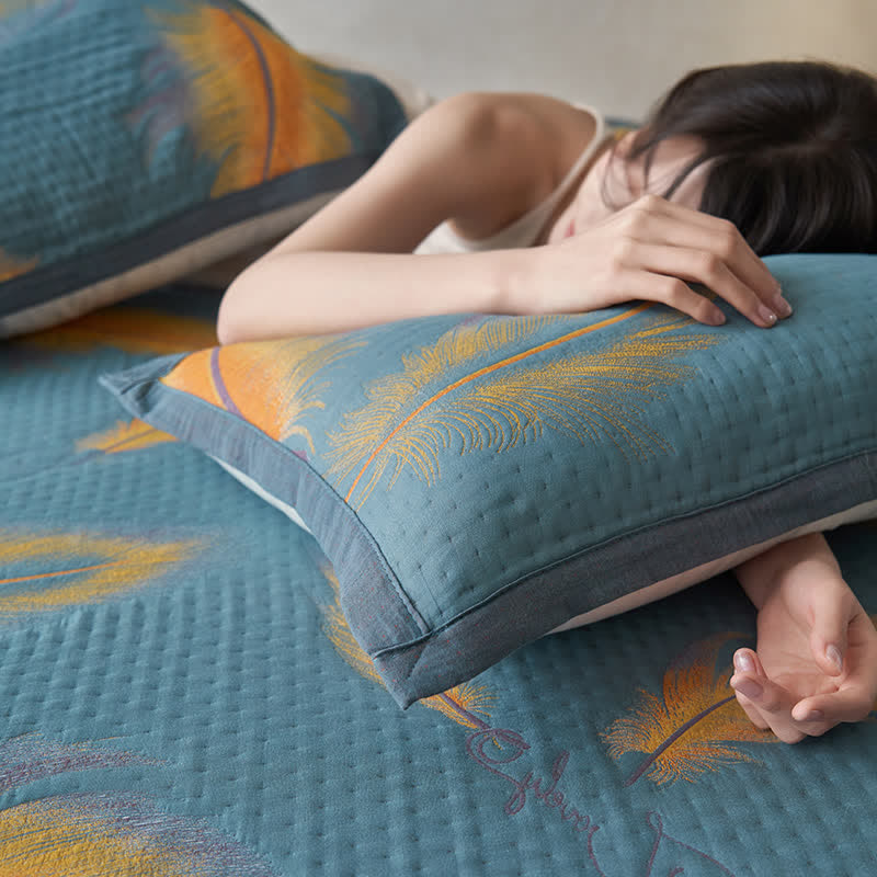 Luxuriöse, atmungsaktive Steppdecke aus Baumwollgaze mit Federn