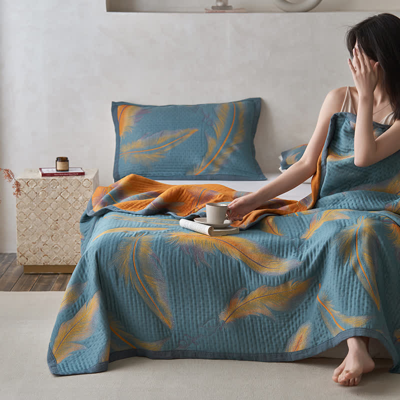 Luxuriöse, atmungsaktive Steppdecke aus Baumwollgaze mit Federn