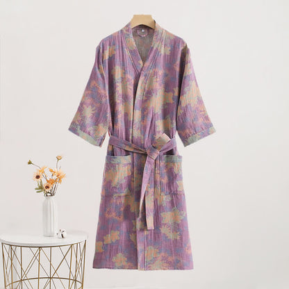 Bademäntel und Kimonos aus Baumwollgaze mit Blumenmuster