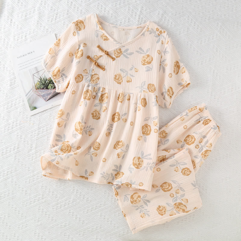 Rustikales Pyjama-Set aus Baumwollgaze mit Rosenmuster