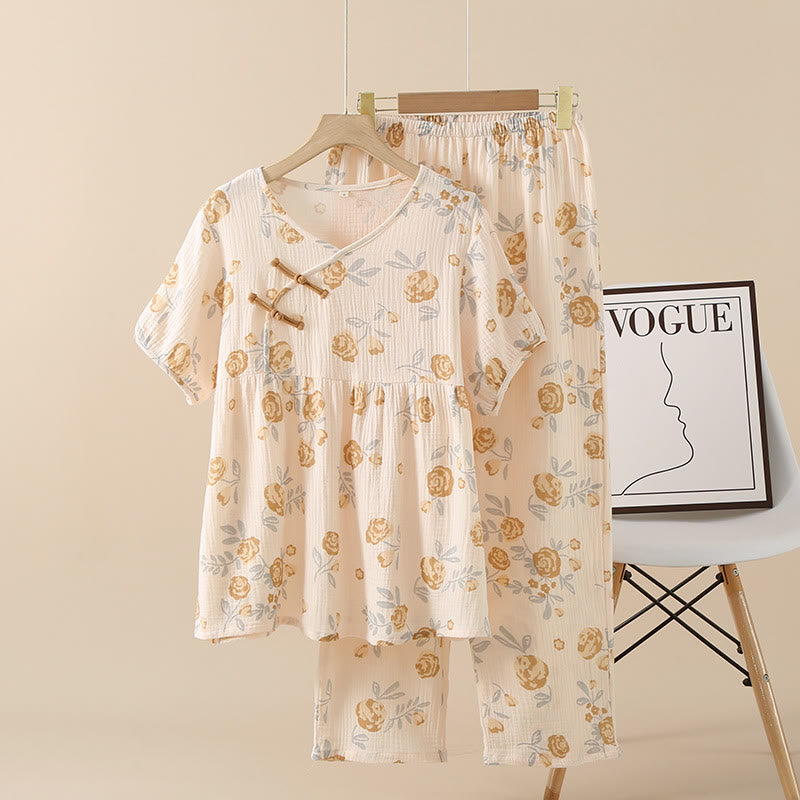 Rustikales Pyjama-Set aus Baumwollgaze mit Rosenmuster