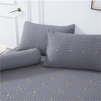 Süße leichte Sommerdecke mit Mond und Sternen