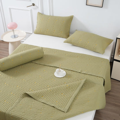 Süße leichte Sommerdecke mit Mond und Sternen