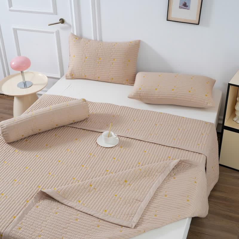 Süße leichte Sommerdecke mit Mond und Sternen