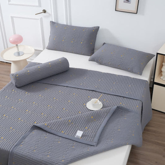 Süße leichte Sommerdecke mit Mond und Sternen