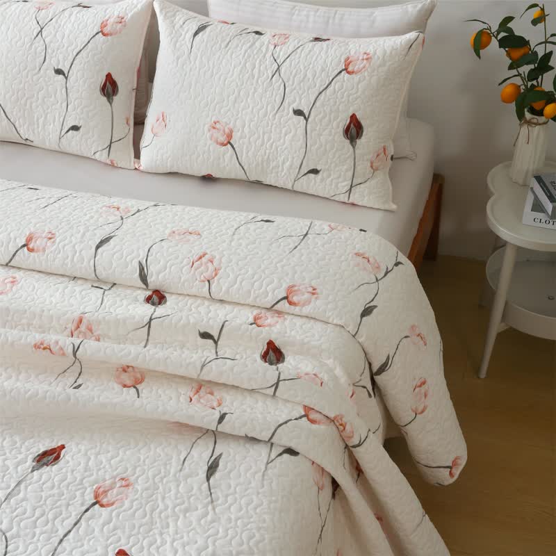 Elegante, gesteppte Bettwäsche aus reiner Baumwolle in Rose