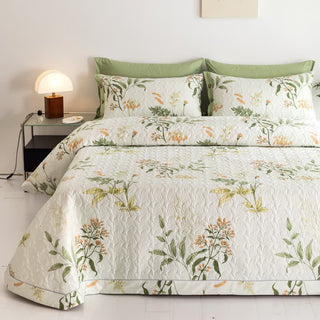 Elegante Steppbettwäsche aus reiner Baumwolle mit Blumenmuster