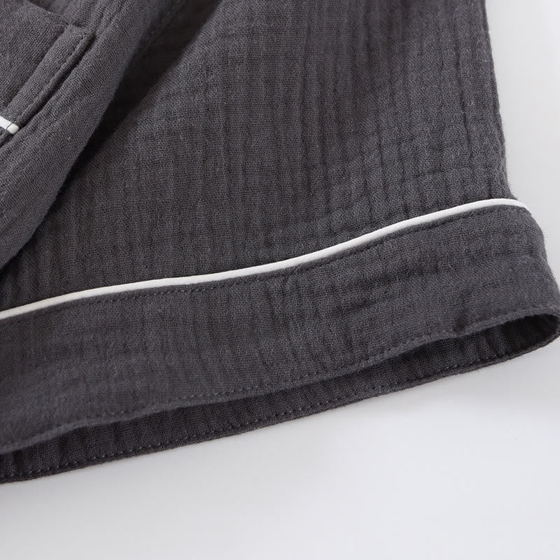 Minimalistisches Pyjama-Set in Volltonfarbe aus Baumwollgaze