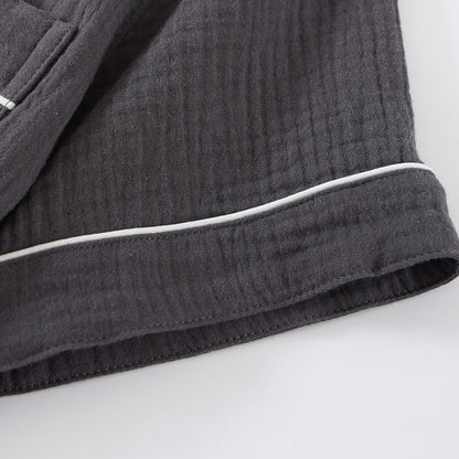 Minimalistisches Pyjama-Set in Volltonfarbe aus Baumwollgaze