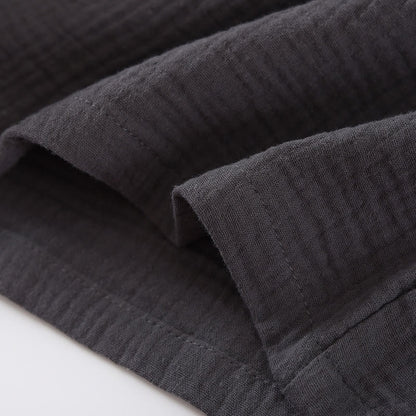 Minimalistisches Pyjama-Set in Volltonfarbe aus Baumwollgaze