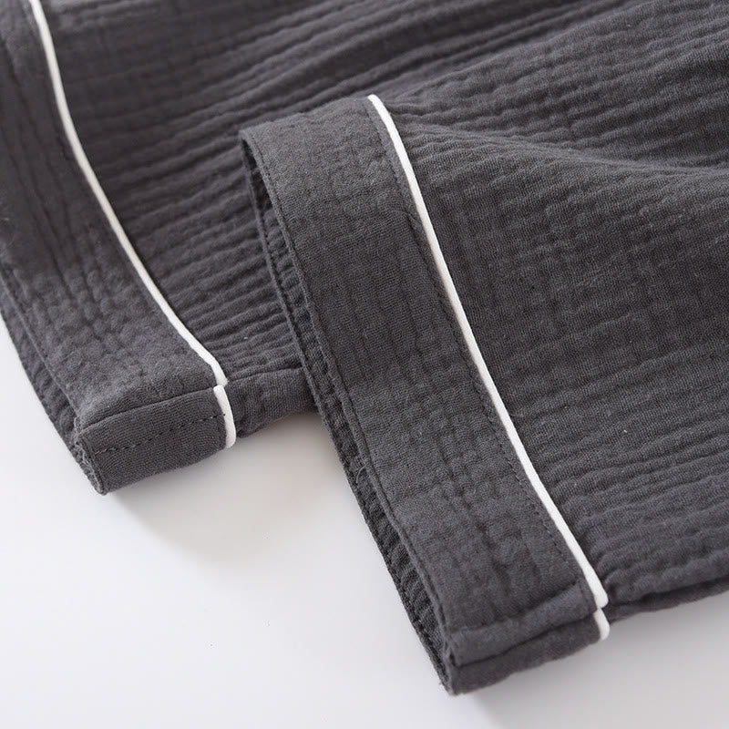 Minimalistisches Pyjama-Set in Volltonfarbe aus Baumwollgaze