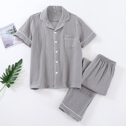 Minimalistisches Pyjama-Set in Volltonfarbe aus Baumwollgaze