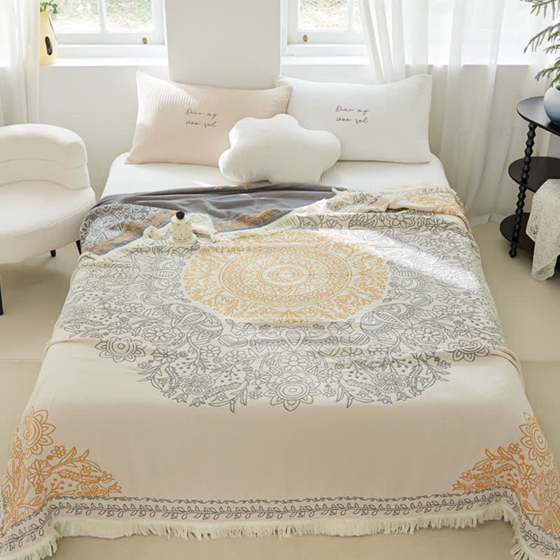 Vierlagige Steppdecke aus Baumwollgaze mit Retro-Blumenmuster