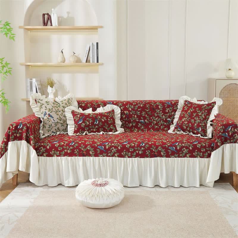 Weicher Sofabezug im ländlichen Stil mit Vögeln und Blumen