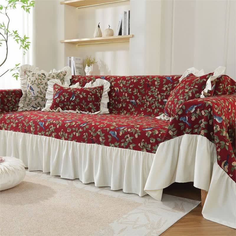 Weicher Sofabezug im ländlichen Stil mit Vögeln und Blumen
