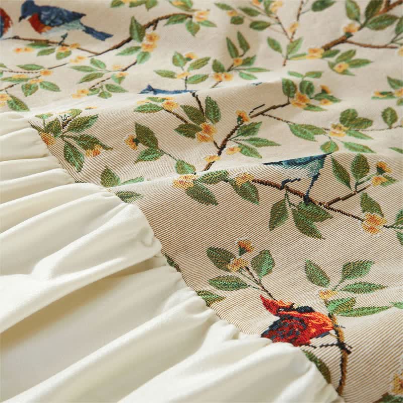 Weicher Sofabezug im ländlichen Stil mit Vögeln und Blumen