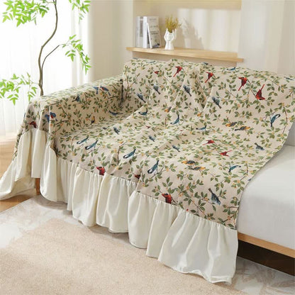 Weicher Sofabezug im ländlichen Stil mit Vögeln und Blumen