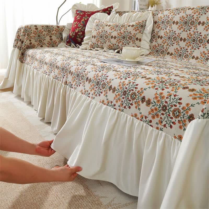 Jacquard-Sofabezug mit Pflaumenblüten-Rüschen