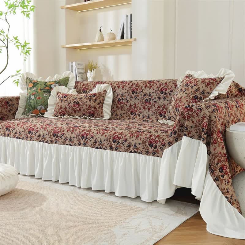 Sofabezug mit Rüschen und Vintage-Blumenmuster